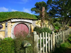 02Jun2015080649HOBBITON_dmitri photos2 (1).jpg